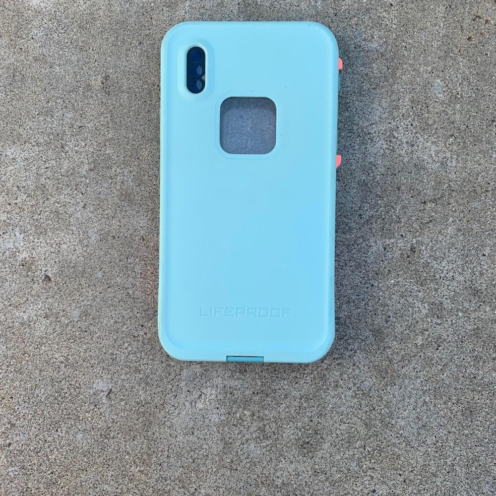 iPhone X life proof case